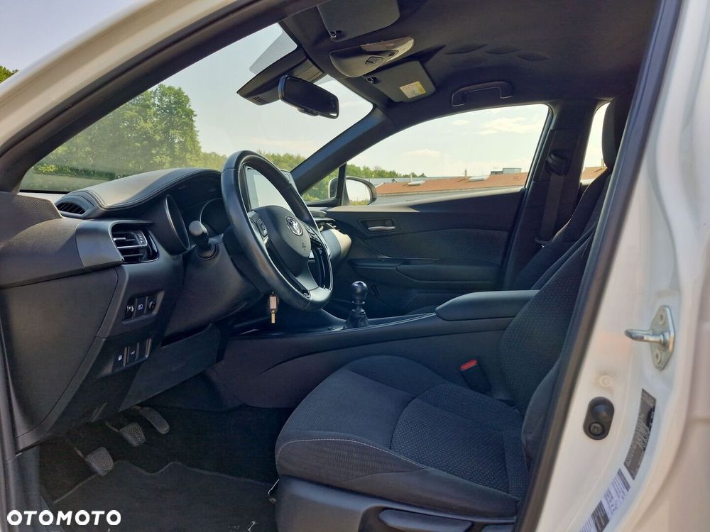 Toyota C-HR 1.2 T GPF Premium - 11