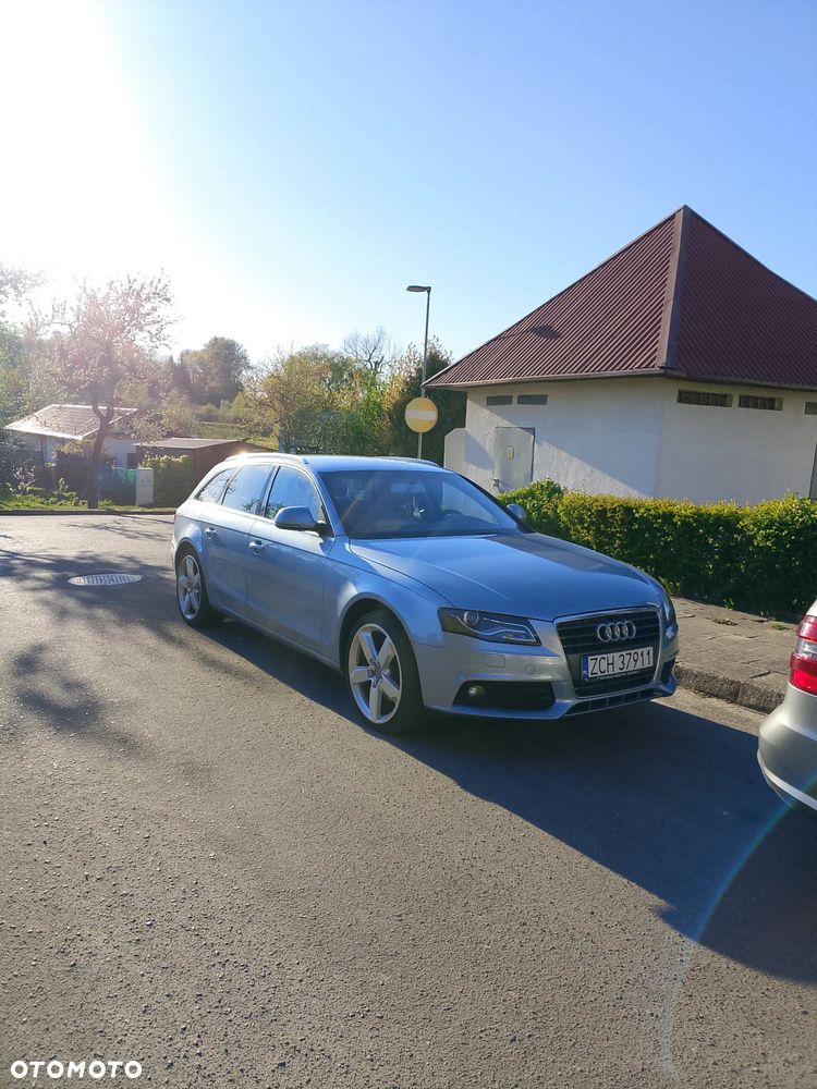 Audi A4 Avant - 1