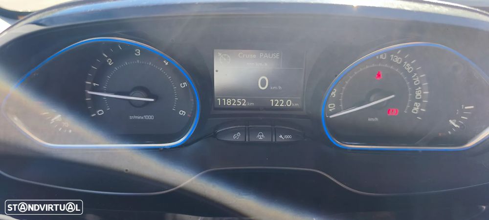 Peugeot 2008 1.4 HDi Active - 18