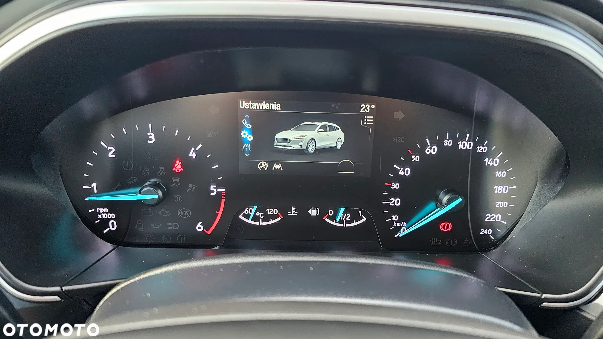 Ford Focus 1.5 EcoBlue Trend Edition Business - 24