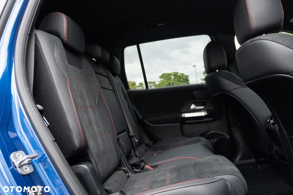 Mercedes-Benz EQB 300 66.5kWh 4-Matic AMG - 18