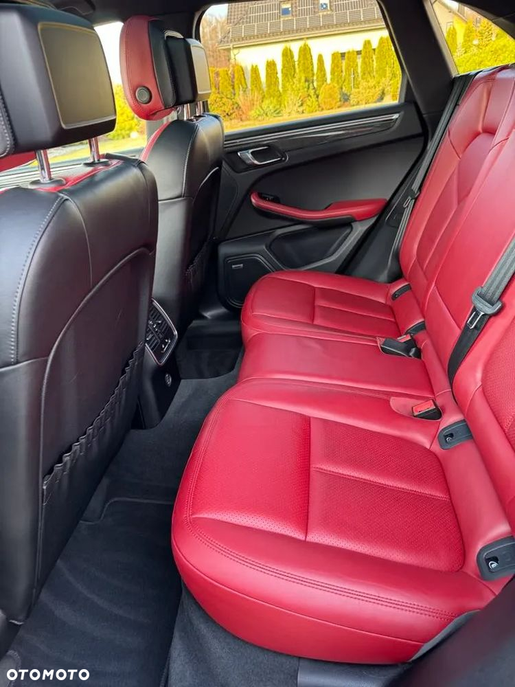 Porsche Macan - 26