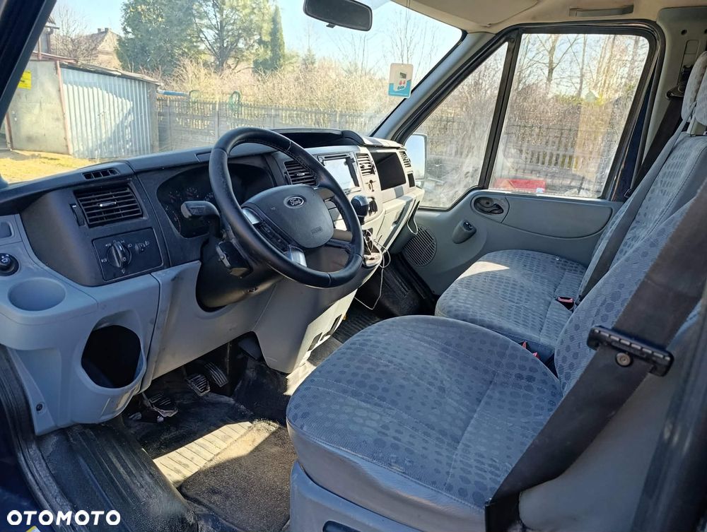 Ford Transit - 4