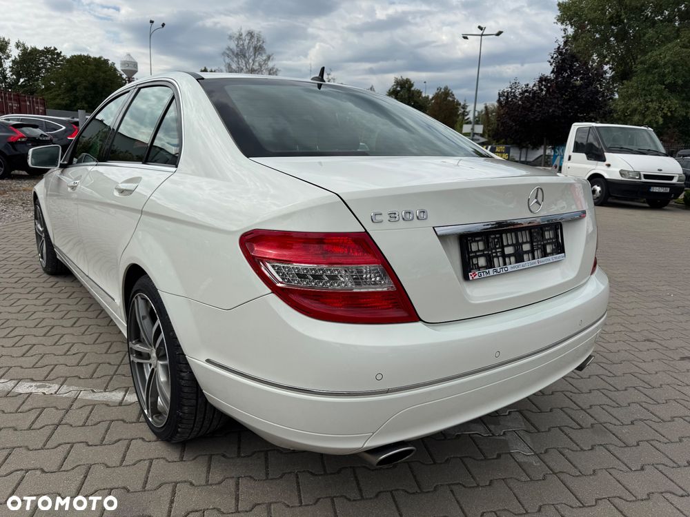 Mercedes-Benz Klasa C 300 T 7G-TRONIC Avantgarde - 9