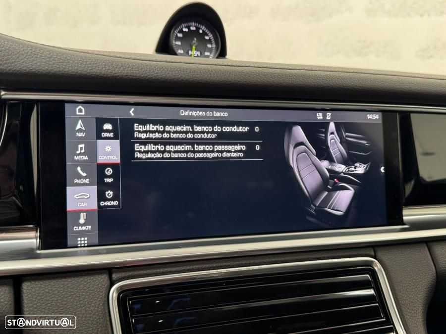Porsche Panamera 4 E-Hybrid Executive - 25
