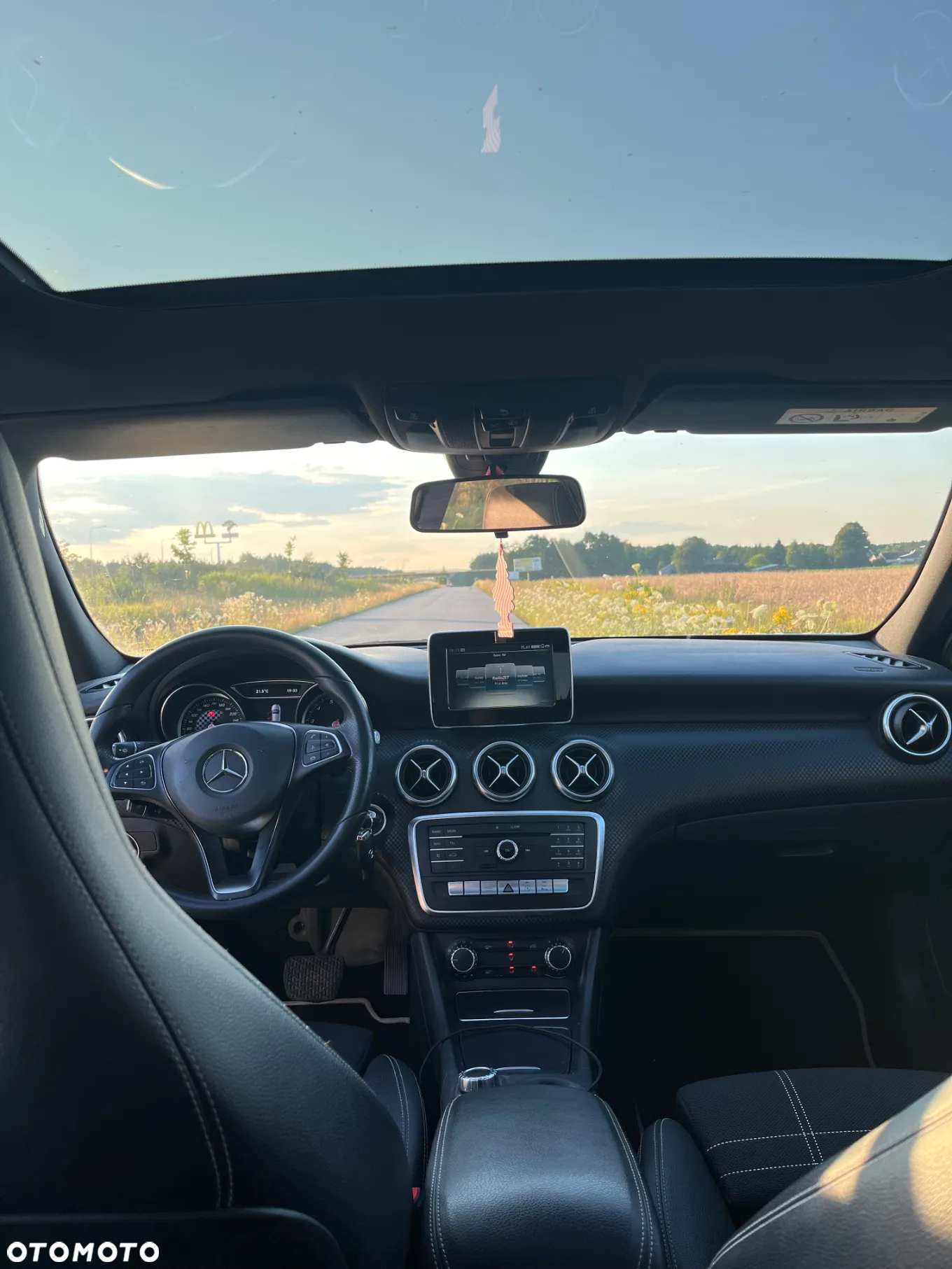 Mercedes-Benz Klasa A 180 (BlueEFFICIENCY) 7G-DCT - 17