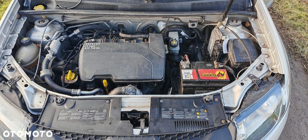 Dacia Logan 1.2 16V Access - 7