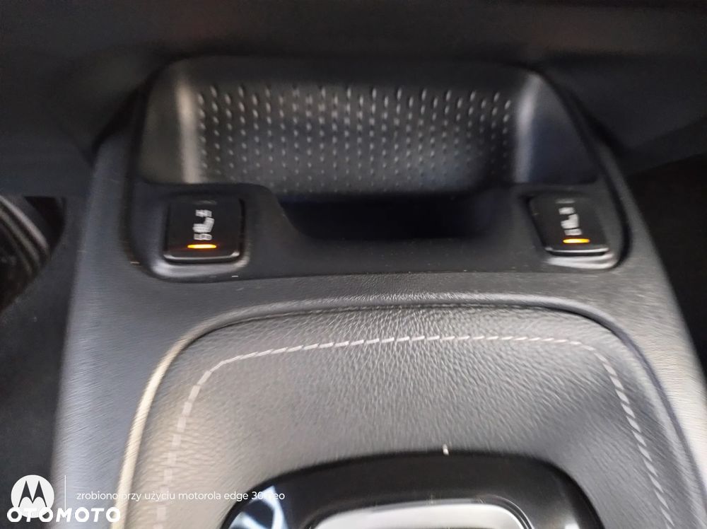 Toyota Corolla 2.0 Hybrid Style - 21