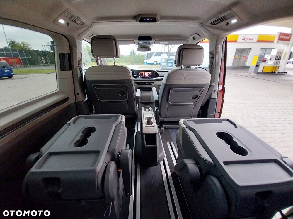 Volkswagen multivan Multivan Style L2 silnik: 2,0 l TDI SCR 110 kW / skrzynia biegów: 7-biegowa DSG rozstaw osi: 3124 mm - 9