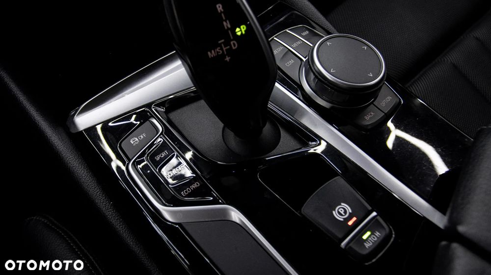 BMW Seria 5 518d Sport Line sport - 21