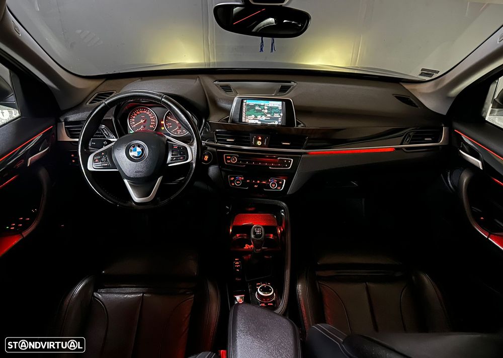 BMW X1 16 d sDrive Line Sport - 7
