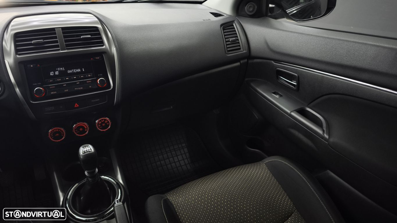 Mitsubishi ASX 1.8 DI-D Intense - 31