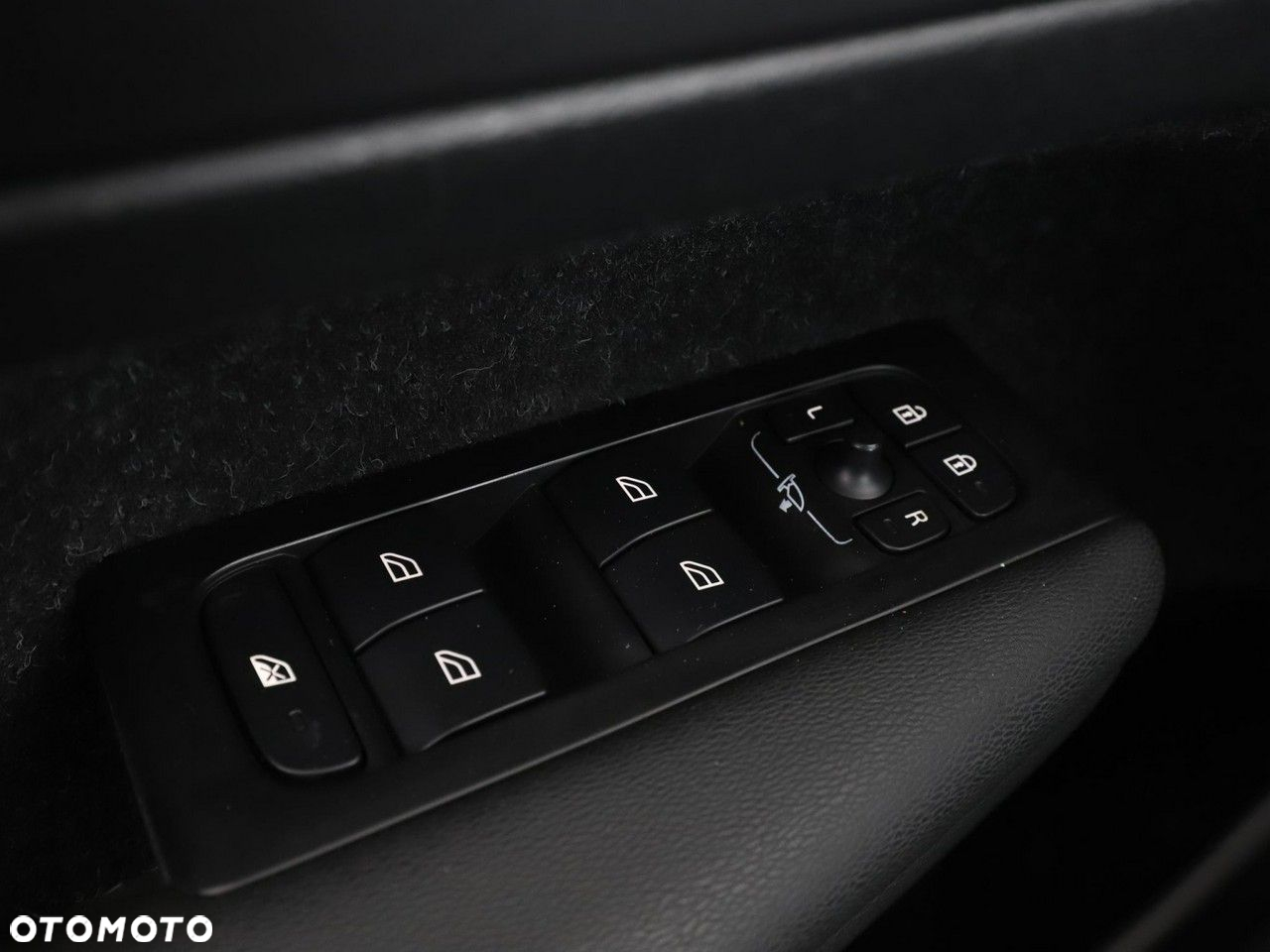 Volvo XC 40 D3 R-Design - 34