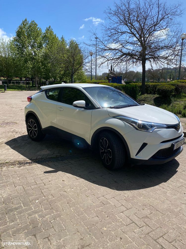 Toyota C-HR 1.2 Turbo - 11