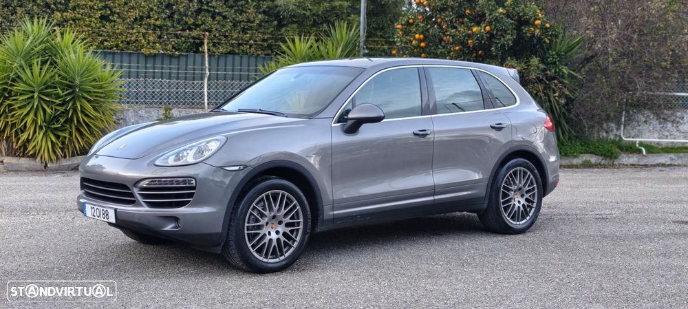 Porsche Cayenne Platinum Edition - 2