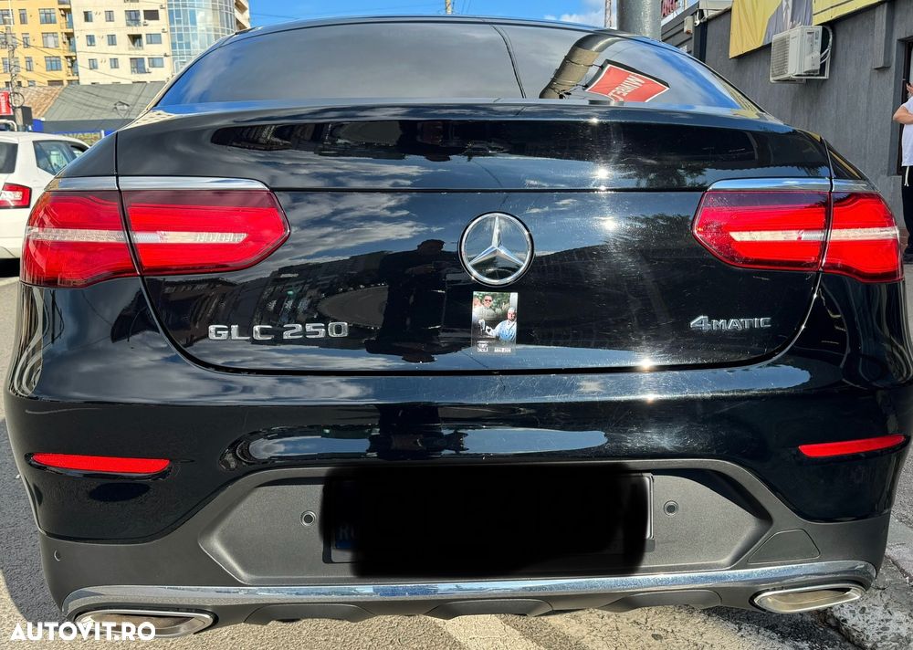 Mercedes-Benz GLC 250 4MATIC - 22