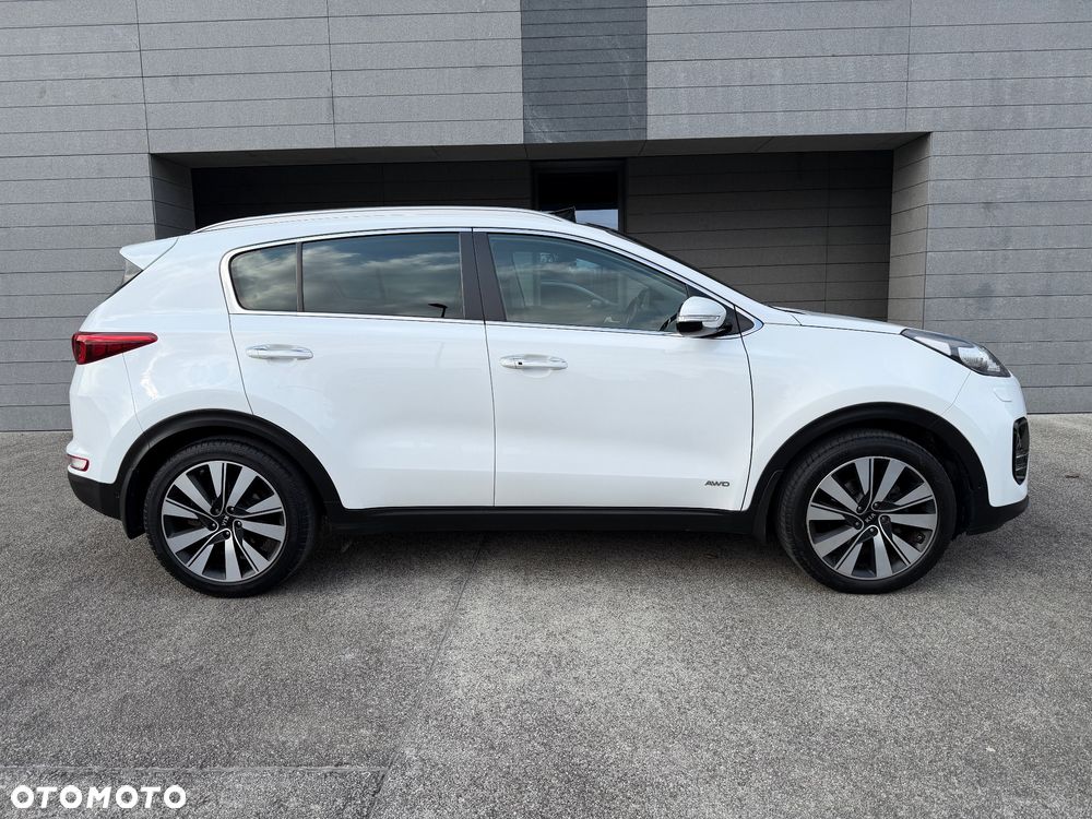 Kia Sportage 2,0 CRDI AWD Platinum - 2