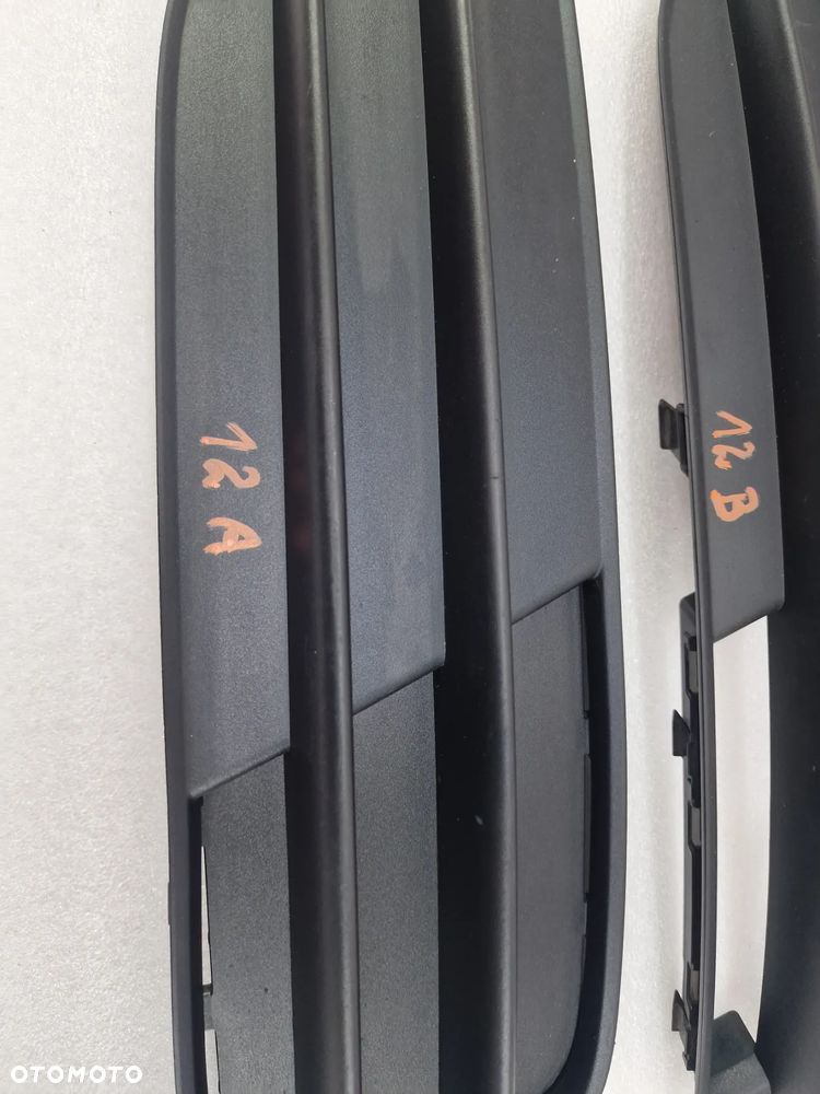 AUDI A6 C7 4G0 11- LEWA KRATKA BOCZNA ZDERZAKA PRZEDNIEGO PRZÓD , NR 4G0807681H , NR AUKCJI E/12 - 3