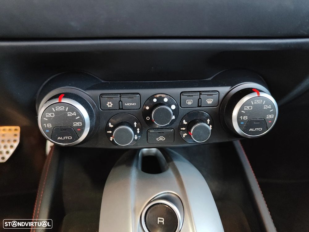 Ferrari California T Hele - 43