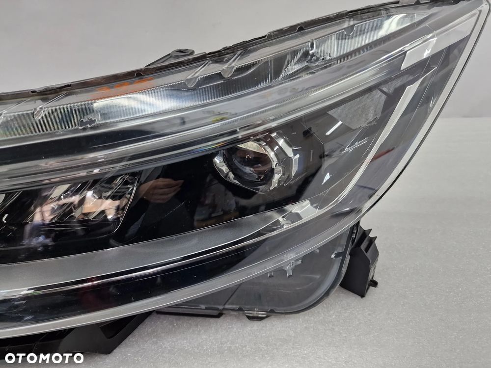 NISSAN QASHQAI II J11 LIFT 17- LEWA LAMPA PRZEDNIA PRZÓD FULL LED , NR KOITO 100-19011 / KOITO 100-19012 , NR AUKCJI LA395 - 3
