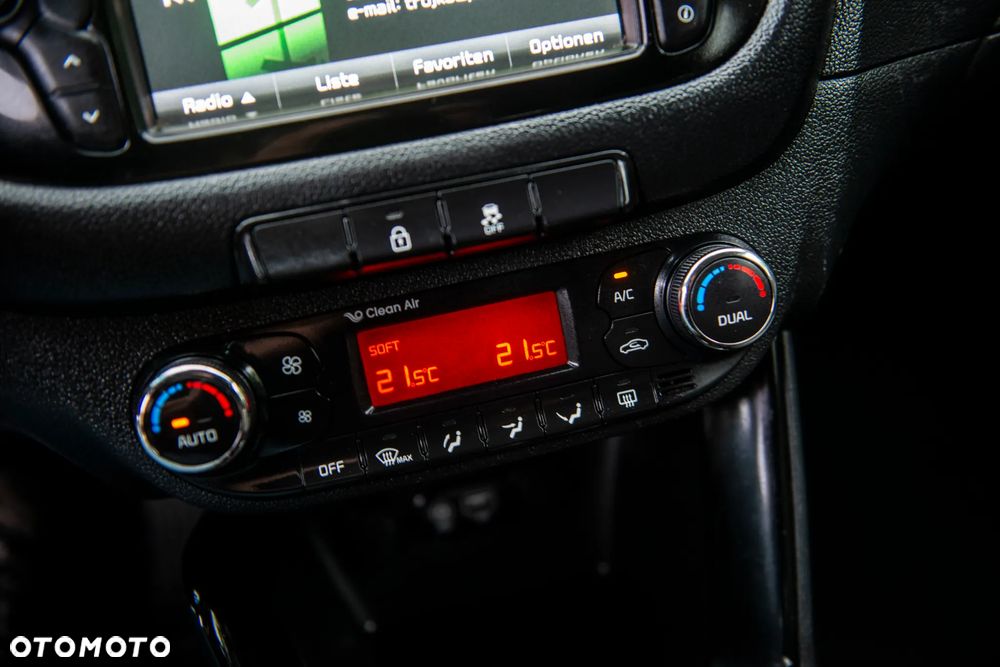 Kia Ceed 1.6 GDI Vision - 23
