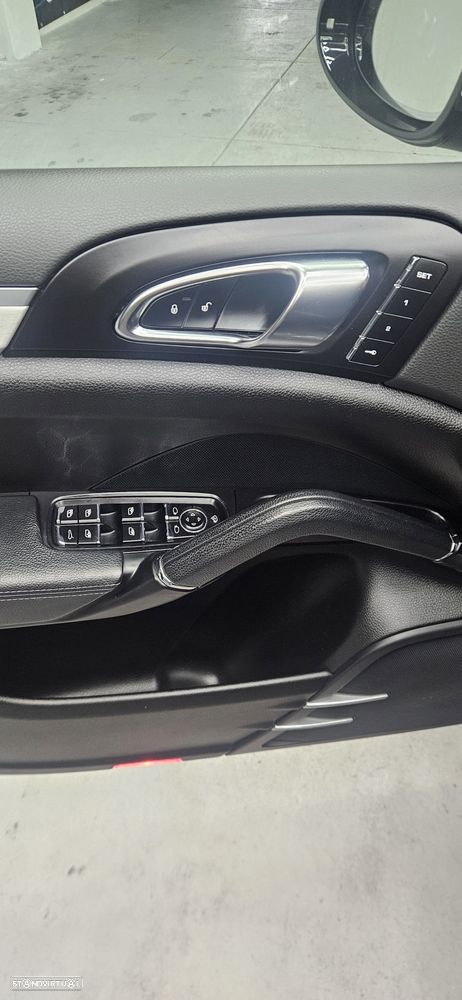 Porsche Cayenne Standard - 17