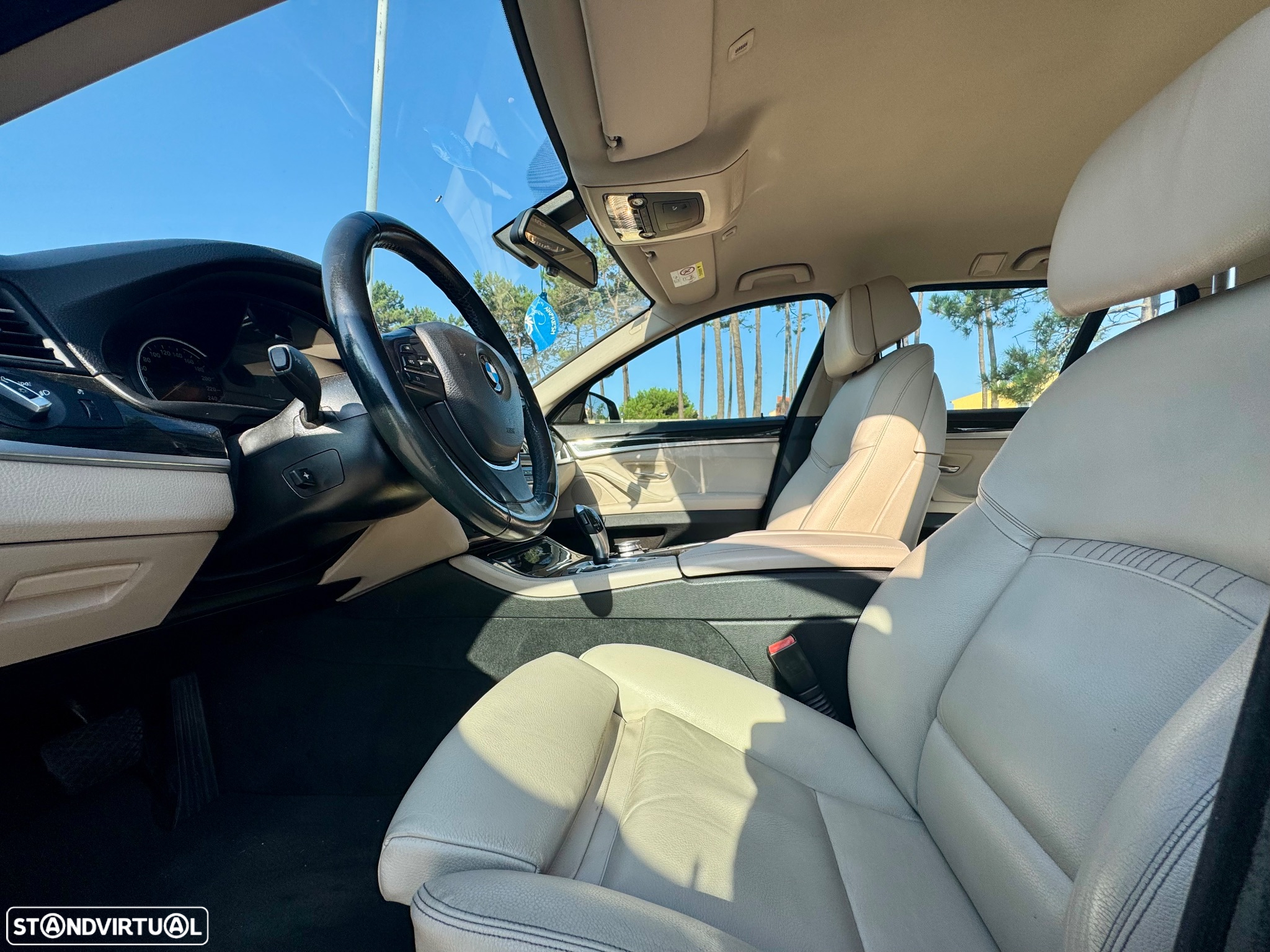 BMW 520 d Touring Aut. Luxury Line - 9