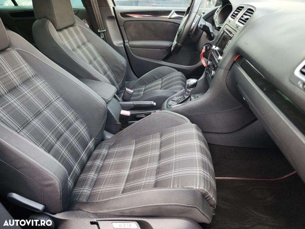 Volkswagen Golf 2.0 TDI DPF DSG GTD - 17