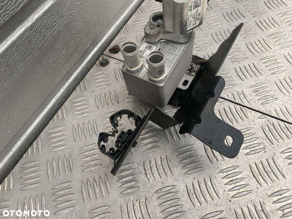 VOLKSWAGEN ID4 WYMIENNIK CIEPŁA IDEAŁ 1EA816111B 1EA816590B - 2