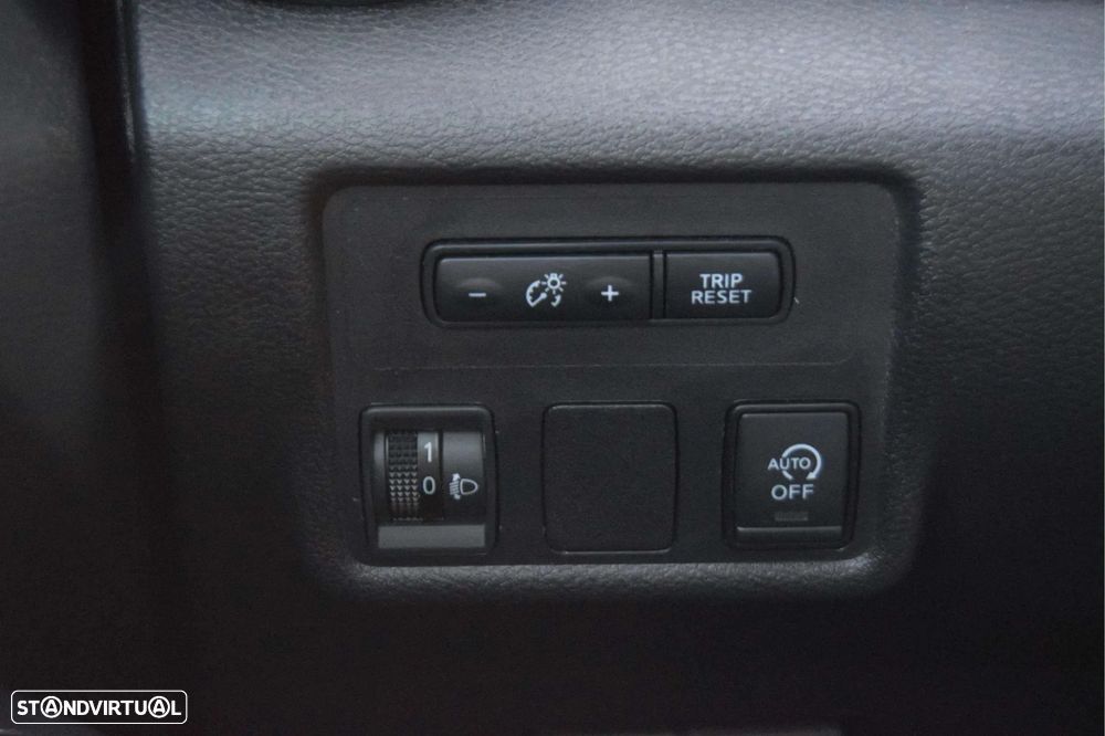 Nissan Micra 1.0 IG-T N-Connecta - 17