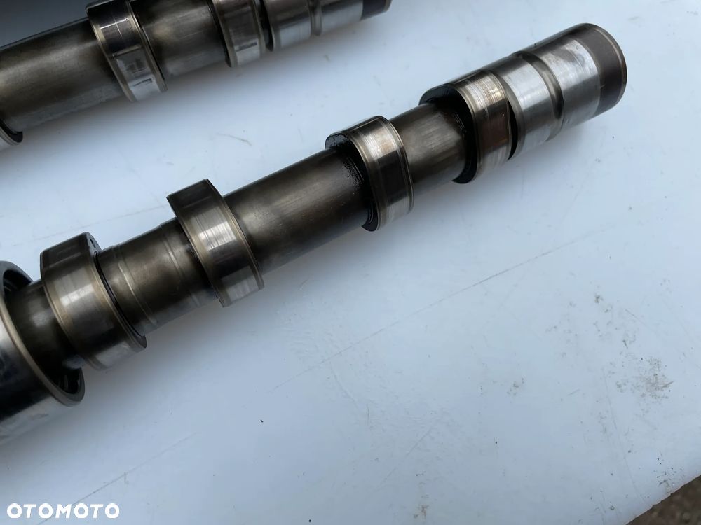 Pokrywa zaworów wałki rozrządu vw Golf V 03C103475 03CAS 03CAH - 14