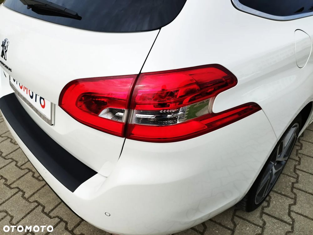 Peugeot 308 1.6 Premium - 17