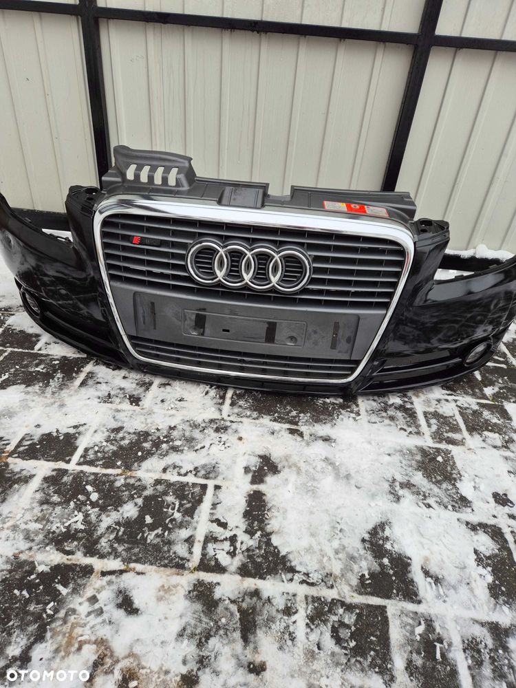 Zderzak przód przedni Audi A4 B7 rok 07 kod lak LY9B - 3