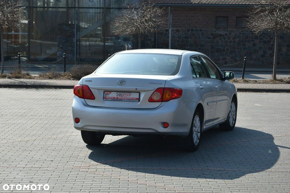 Toyota Corolla - 19
