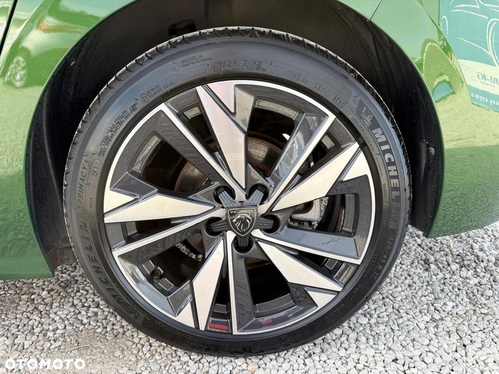 Peugeot 308 1.2 PureTech Allure S&S - 12