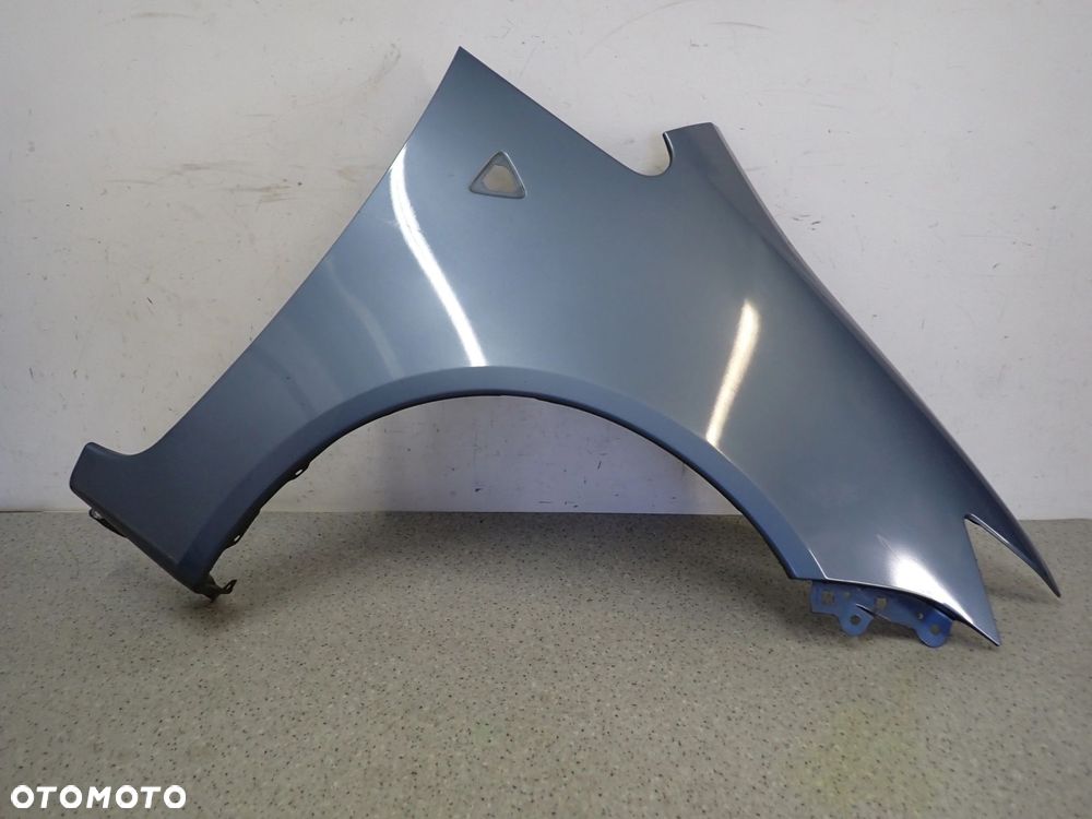 MITSUBISHI COLT 5d 09-12 BŁOTNIK PRZEDNI PRAWY D09 - 1