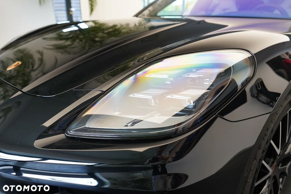 Porsche Panamera - 34