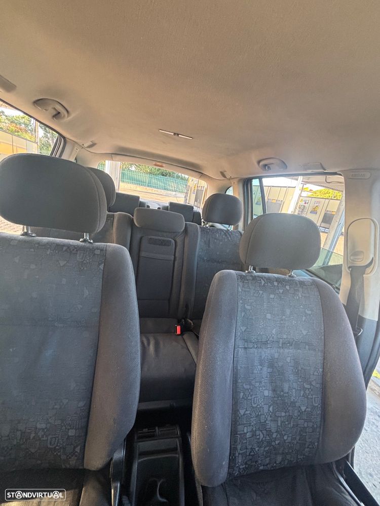 Opel Zafira 2.0 DTi - 12