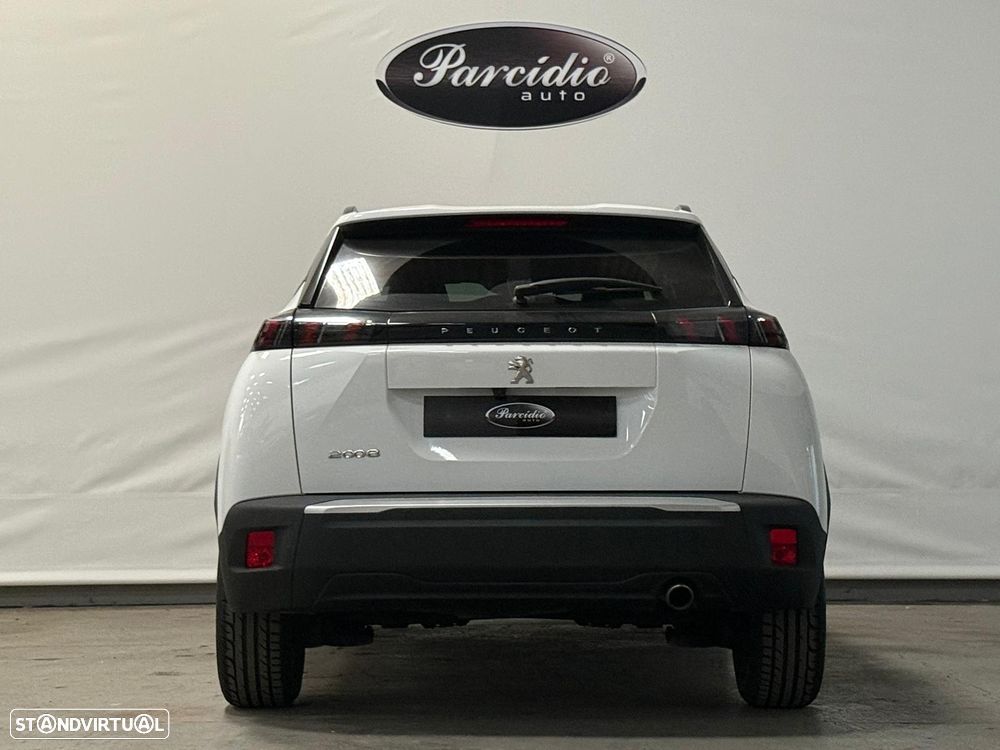 Peugeot 2008 1.5 BlueHDi Allure Pack - 4