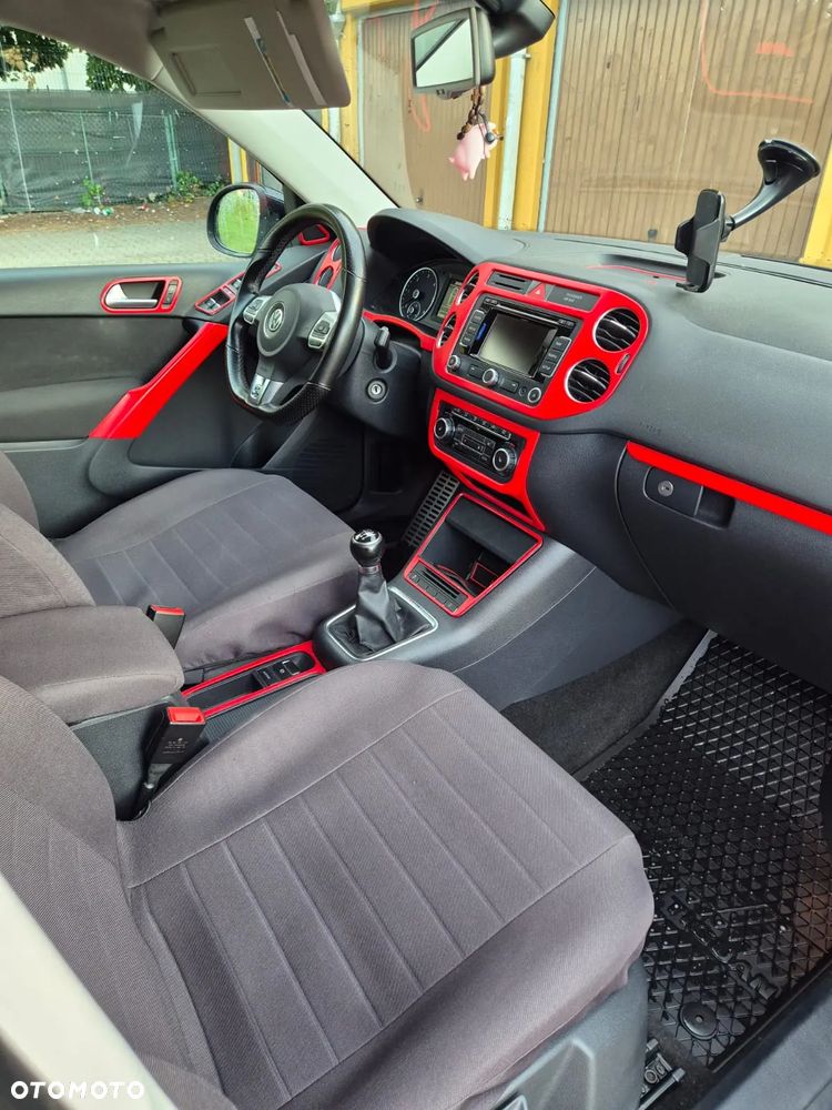 Volkswagen Tiguan - 2