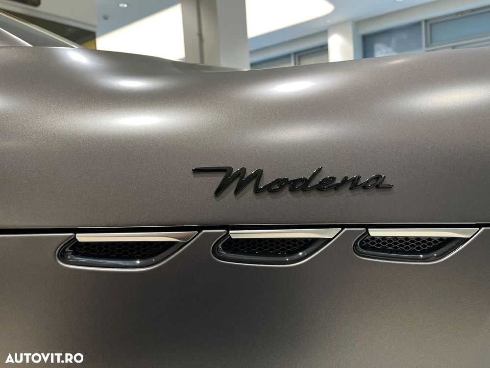 Maserati GranTurismo - 12
