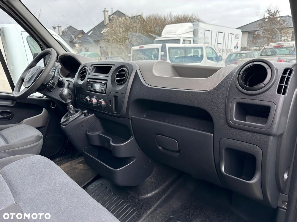 Renault Master - 18
