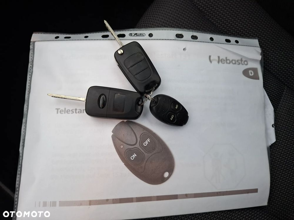 Hyundai i30 blue 1.6 CRDi Passion - 28