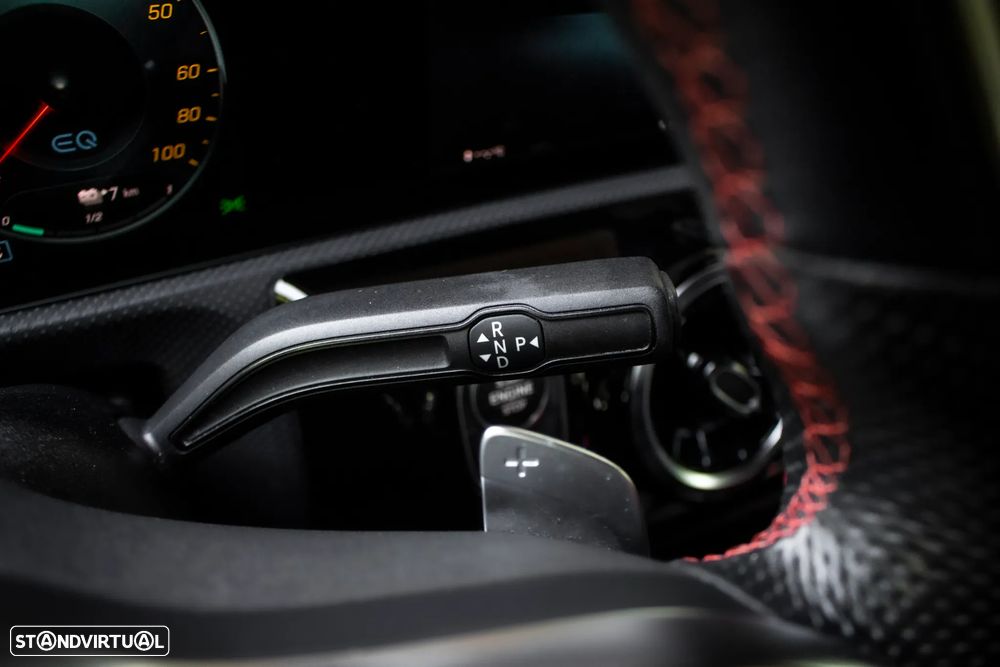 Mercedes-Benz A 250 e AMG Line - 17