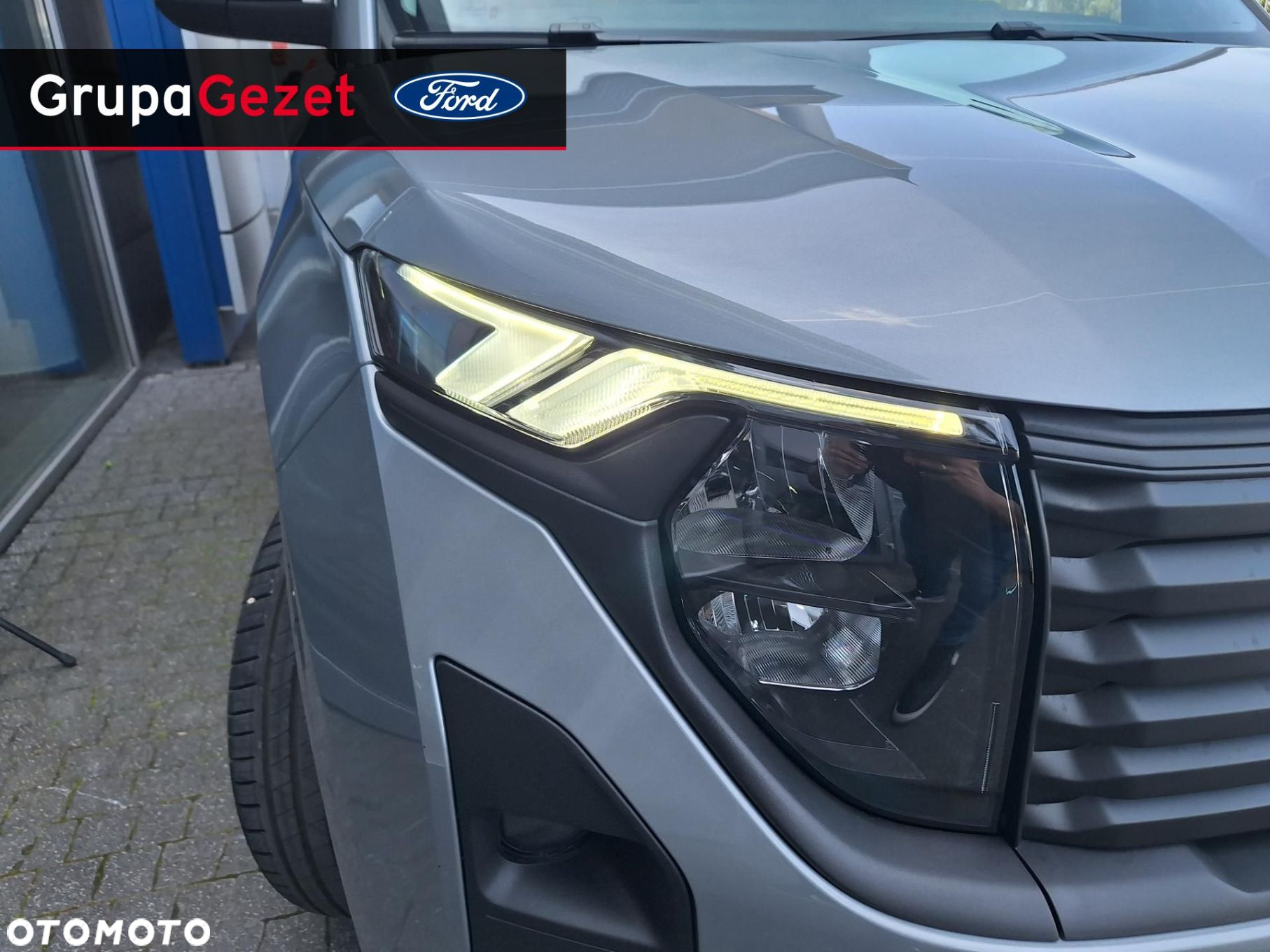 Ford Transit Courier - 16