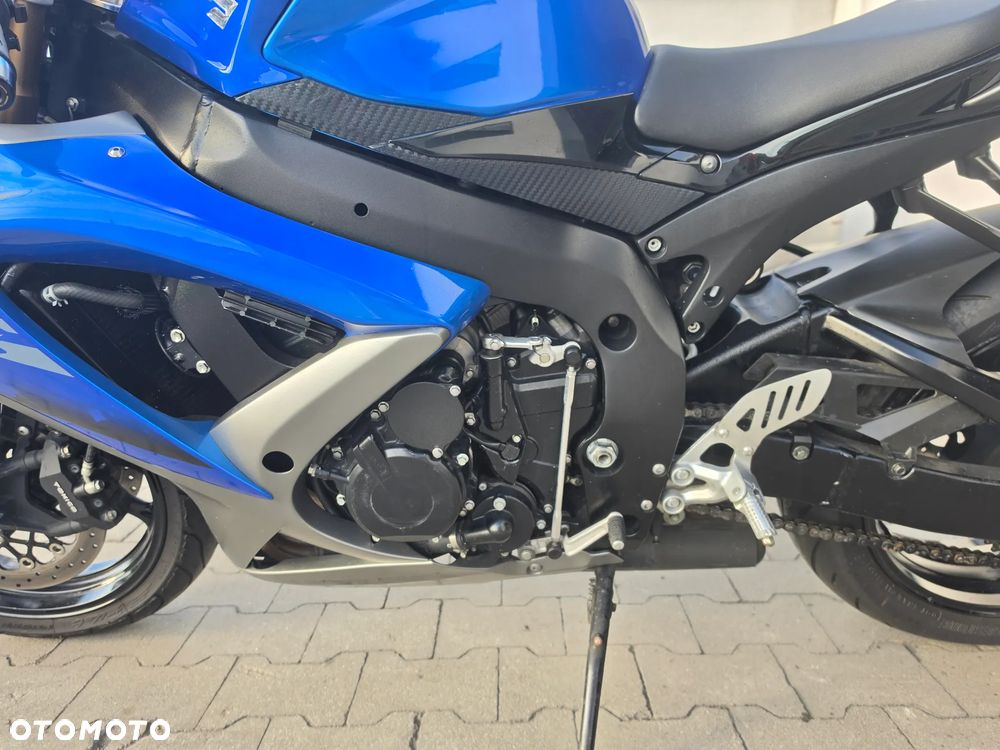 Suzuki GSX-R - 13