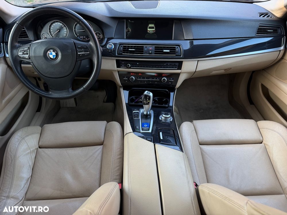 BMW Seria 5 525d Aut. - 13