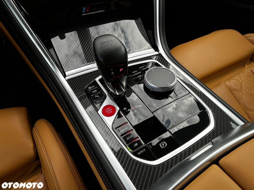 BMW M8 Competition - 32