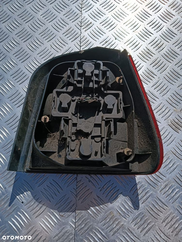 Lampa lewy tył Skoda Felicia kombi - 2