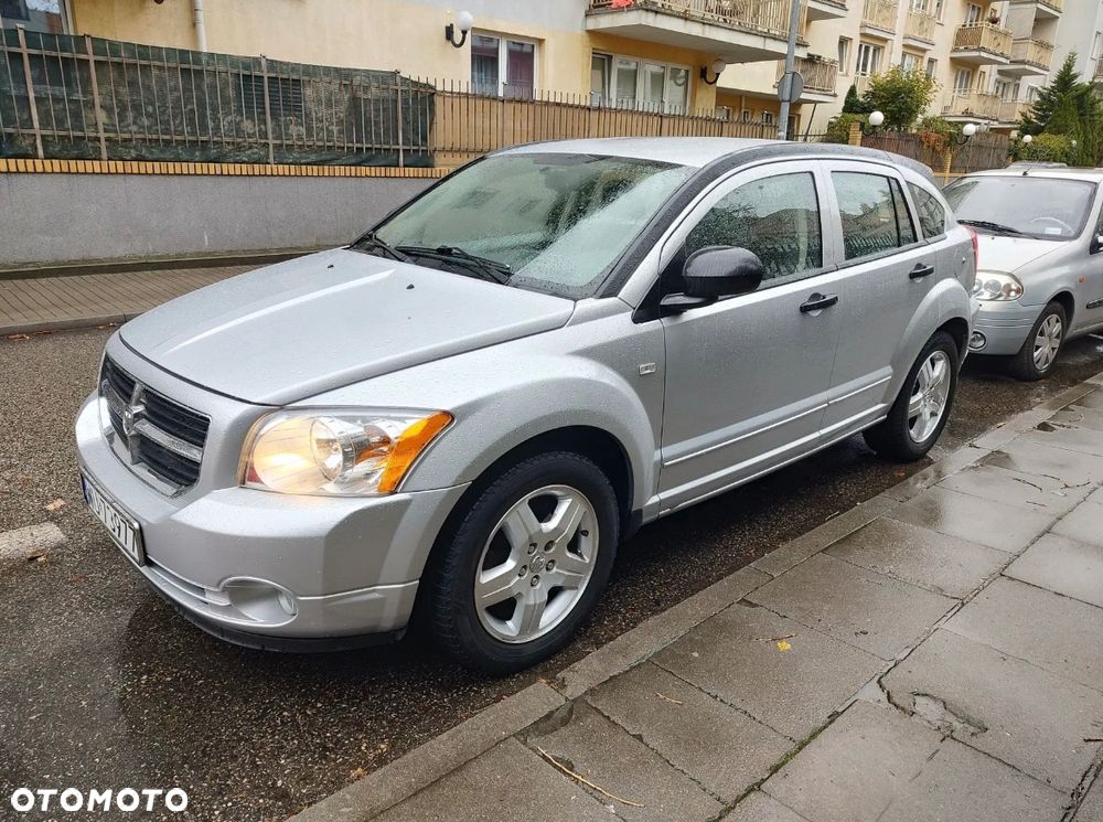 Dodge Caliber 2.0 SXT - 1
